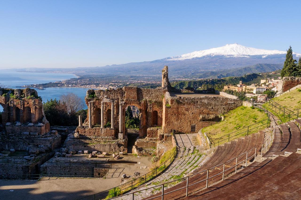 Villetta Mari E Amuri Giardini Naxos Exterior foto